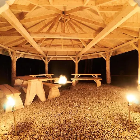 בקתה Osada Nad Potokiem